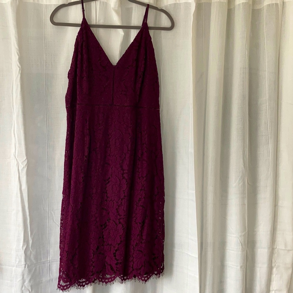 ASTR - sz xl, plum knit dress with slit in back